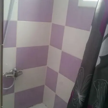 Femia Court - Flat 8